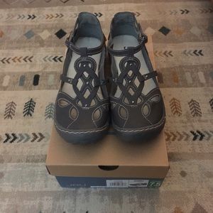 JBU by JAMBU Sydney charcoal memory foam shoes 7.5